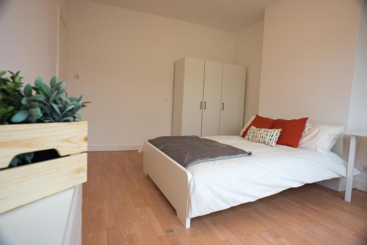 Tooting Bec Rooms By Dc London Rooms Bagian luar foto